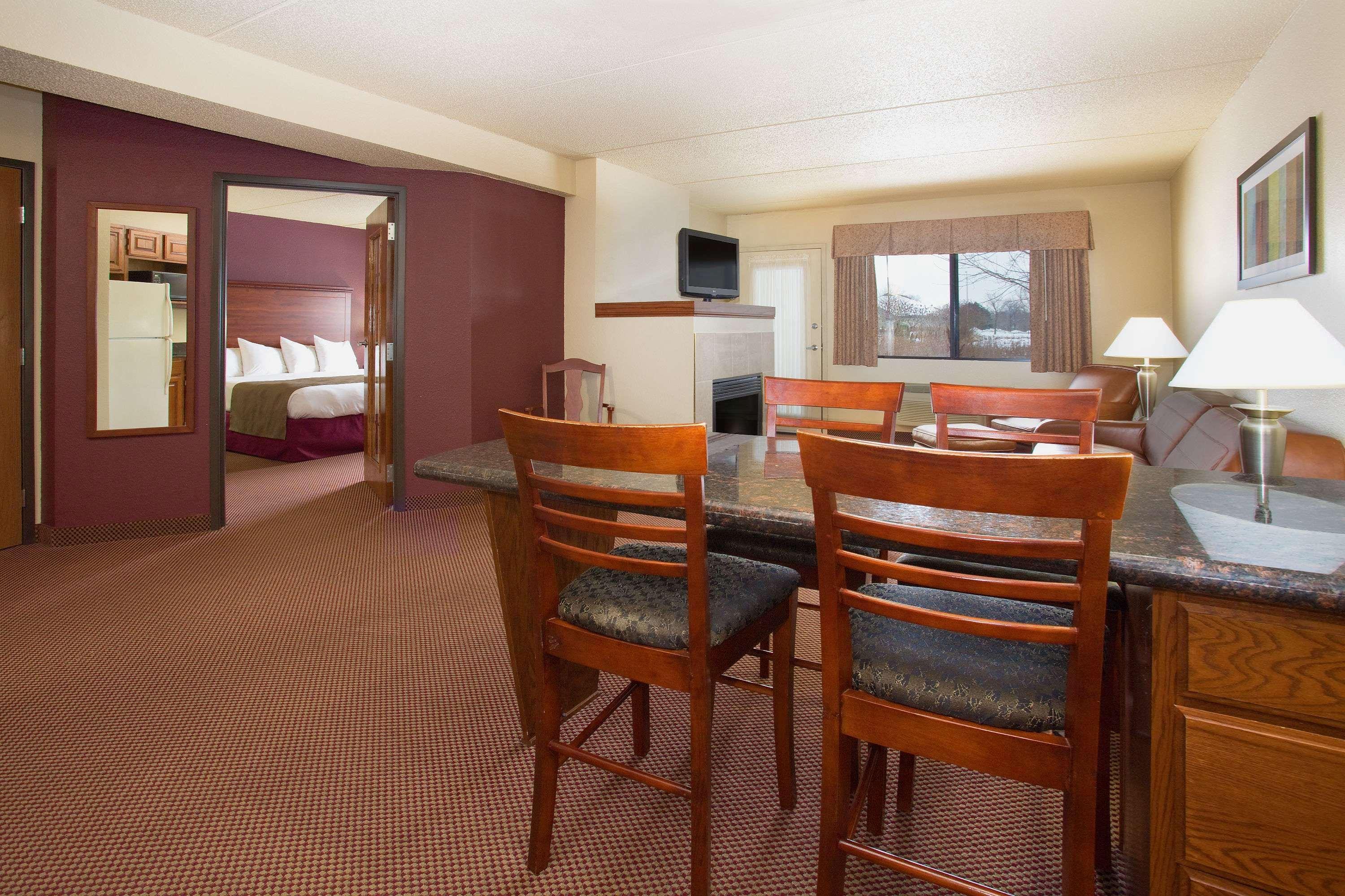 Americinn By Wyndham New London Kültér fotó
